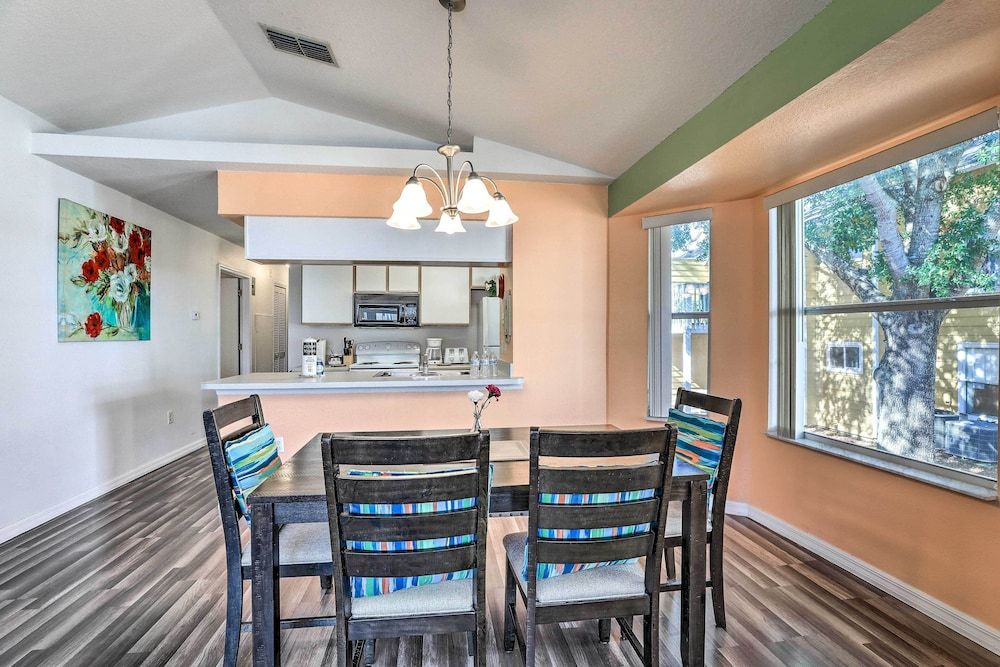 undefined Bright Kissimmee Condo < 6 Mi to Disney World 7