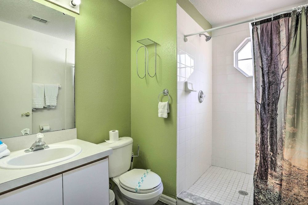 Bright Kissimmee Condo < 6 Mi to Disney World Apartment (3 Bedrooms) 12