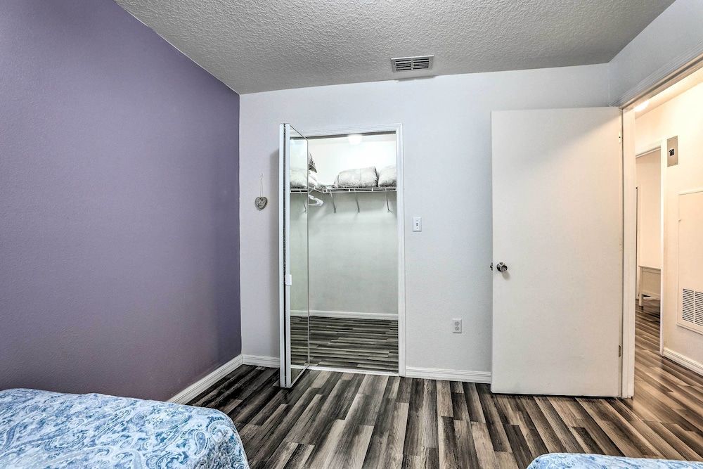 undefined Bright Kissimmee Condo < 6 Mi to Disney World 3