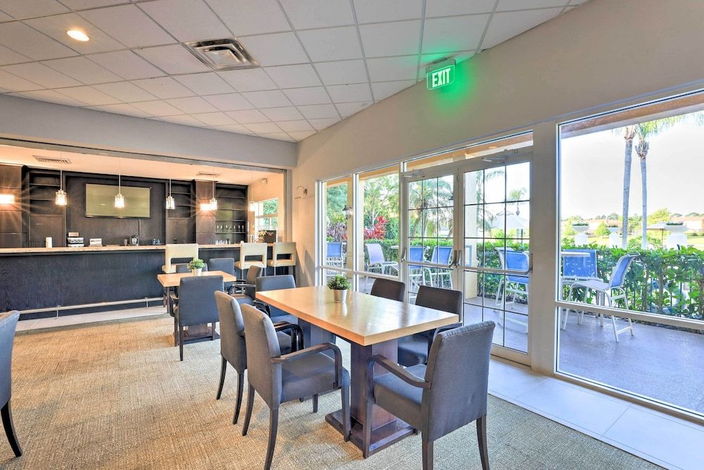 undefined Disney-area Resort Escape w/ Private Hot Tub! 7