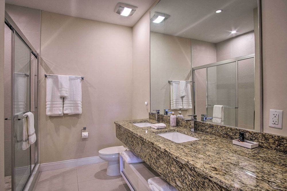 undefined Stylish Magic Village Abode ~ 1 Mi to Disney! 7