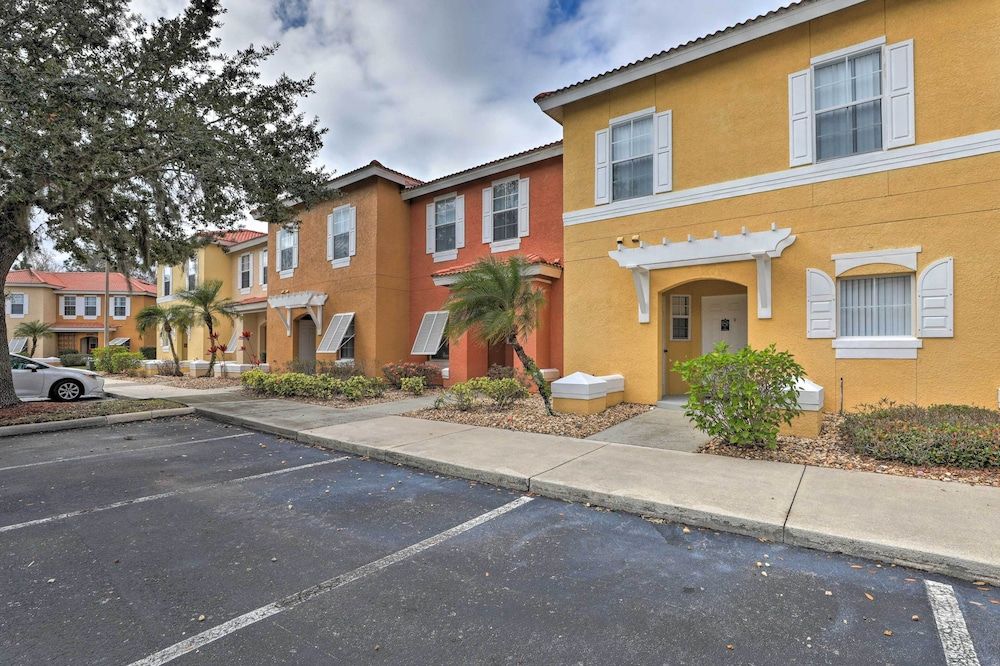undefined Kissimmee Escape ~ 10 Mi to Disney World! 8