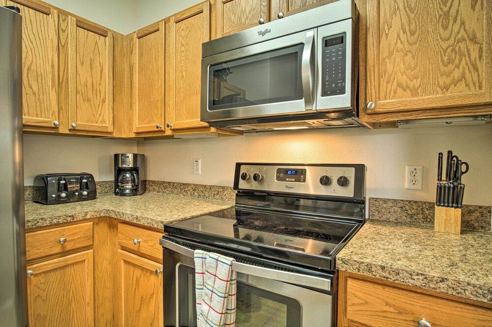 undefined Quiet Condo w/ Balcony ~ 2 Miles to Disney World! 3