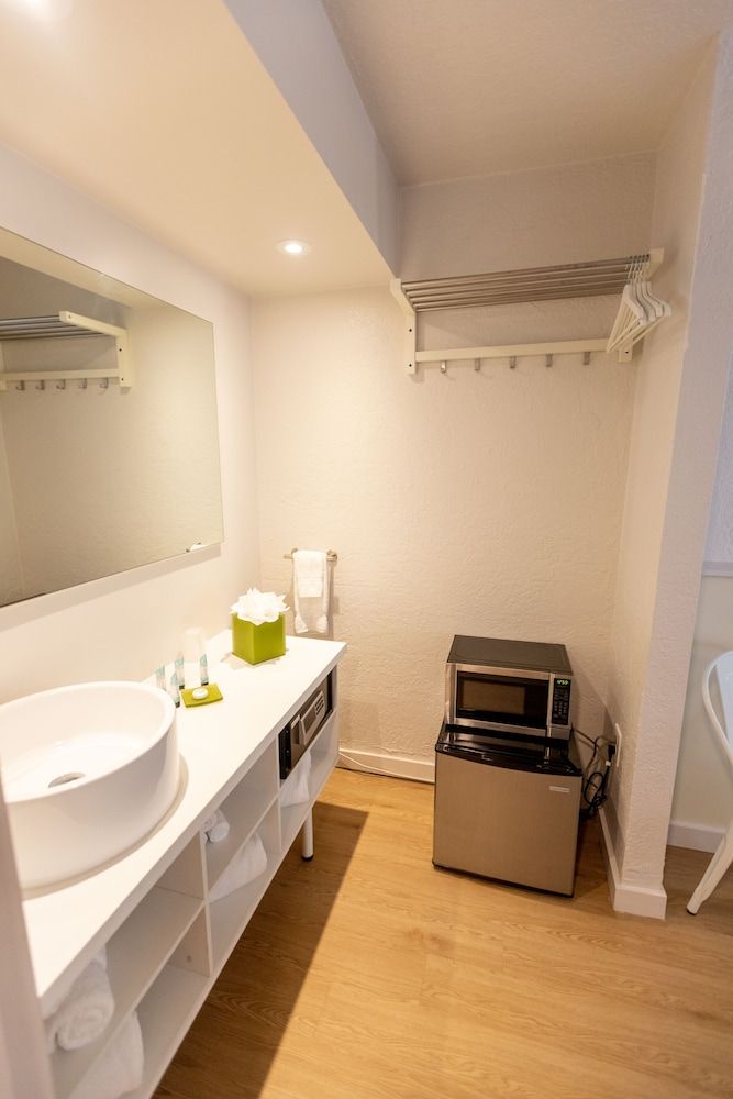 undefined Developer Inn Express Fundamental 8