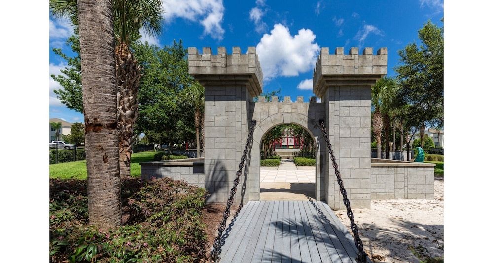 undefined Palace in Paradise 5