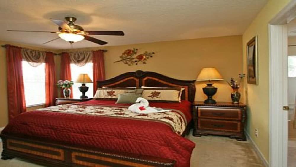 Emerald Island #5 - 7 Bed 6 Baths Villa Family Villa, Multiple Bedrooms, Garden Area 5