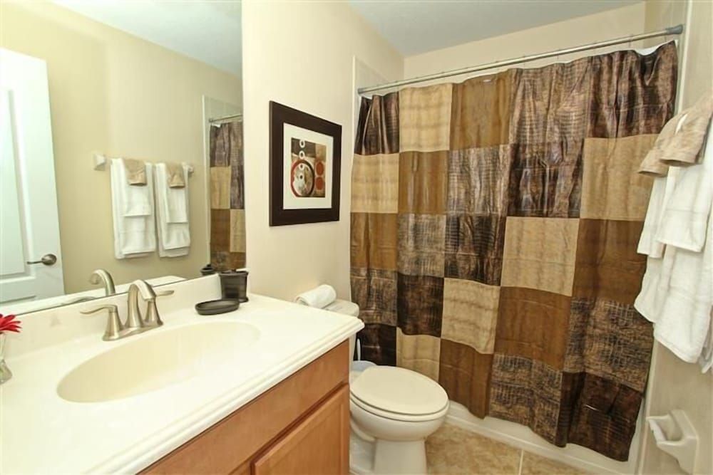 Champions Gate #4 - The Retreat - 8 Bed 5 Baths Villa Family Villa, Multiple Bedrooms, Garden Area 16