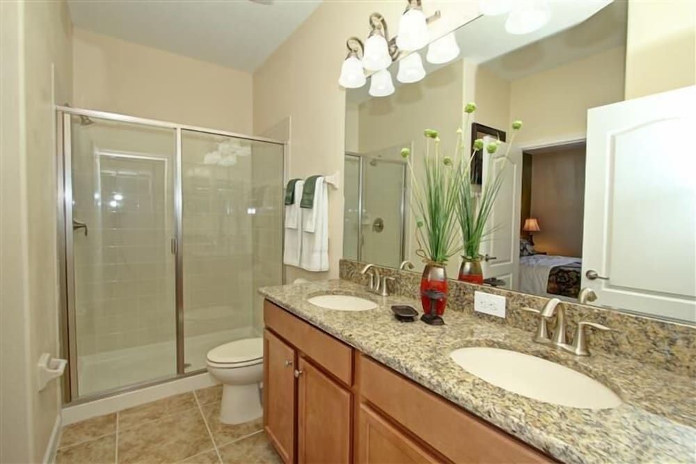 Champions Gate #4 - The Retreat - 8 Bed 5 Baths Villa Family Villa, Multiple Bedrooms, Garden Area 12