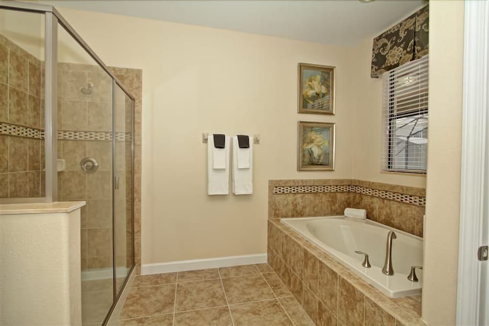 Champions Gate #4 - The Retreat - 8 Bed 5 Baths Villa Family Villa, Multiple Bedrooms, Garden Area 13
