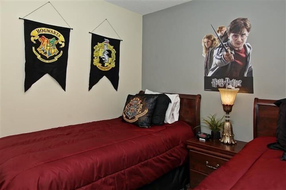 Champions Gate #4 - The Retreat - 8 Bed 5 Baths Villa Family Villa, Multiple Bedrooms, Garden Area 10