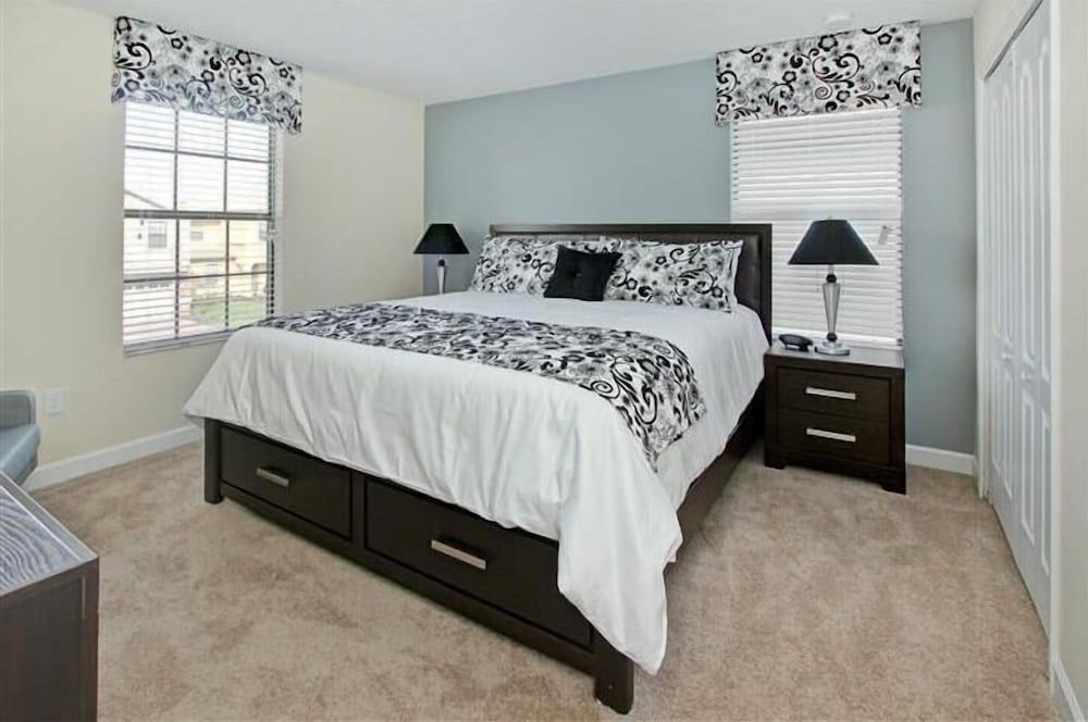 Champions Gate #4 - The Retreat - 8 Bed 5 Baths Villa Family Villa, Multiple Bedrooms, Garden Area 5