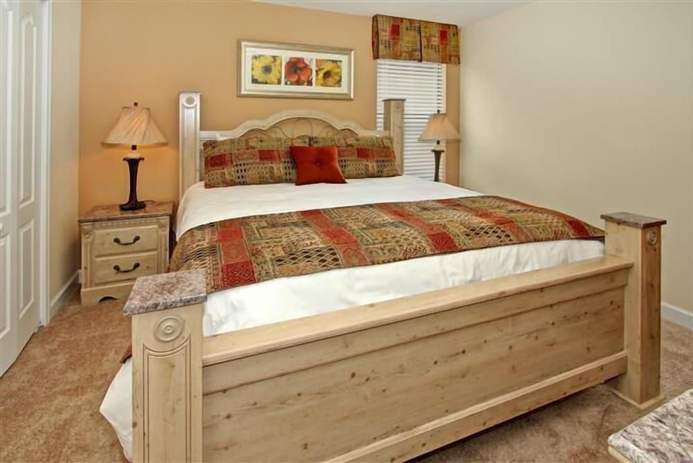 Champions Gate #4 - The Retreat - 8 Bed 5 Baths Villa Family Villa, Multiple Bedrooms, Garden Area 3