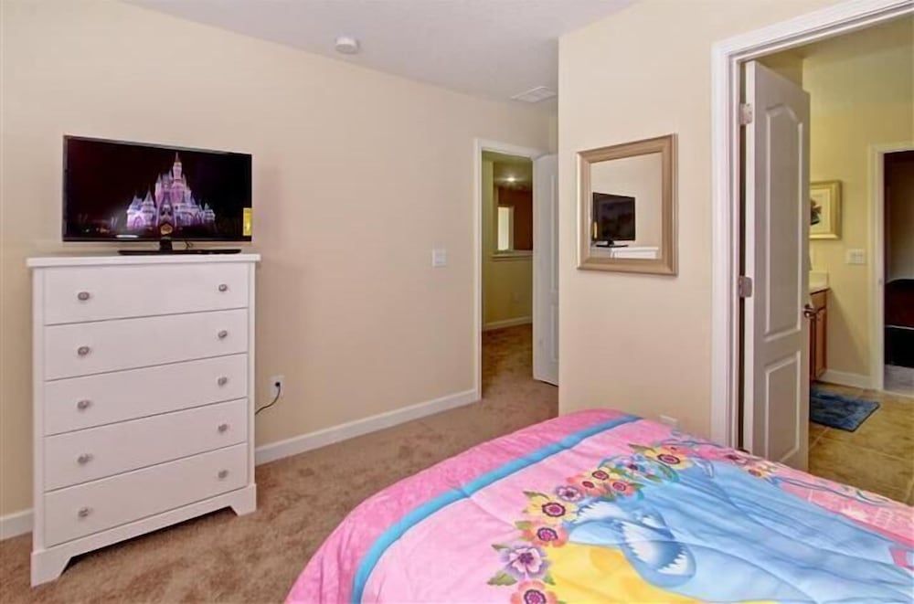 Champions Gate #4 - The Retreat - 8 Bed 5 Baths Villa Family Villa, Multiple Bedrooms, Garden Area 17