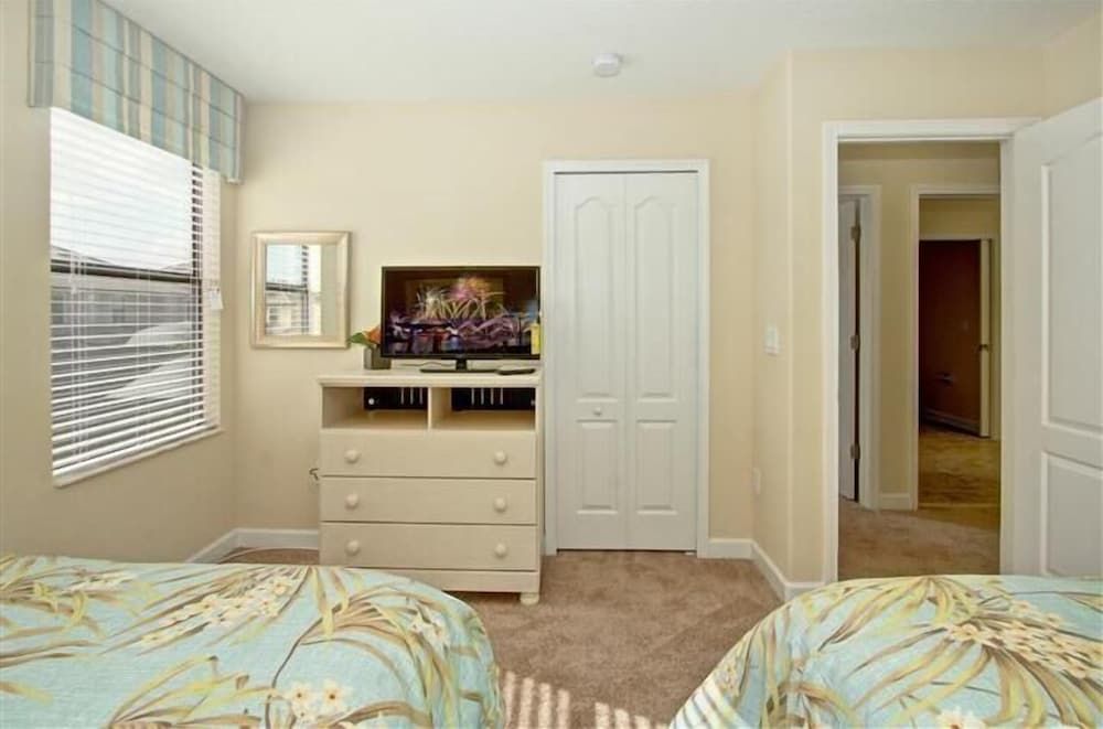 Champions Gate #4 - The Retreat - 8 Bed 5 Baths Villa Family Villa, Multiple Bedrooms, Garden Area 21