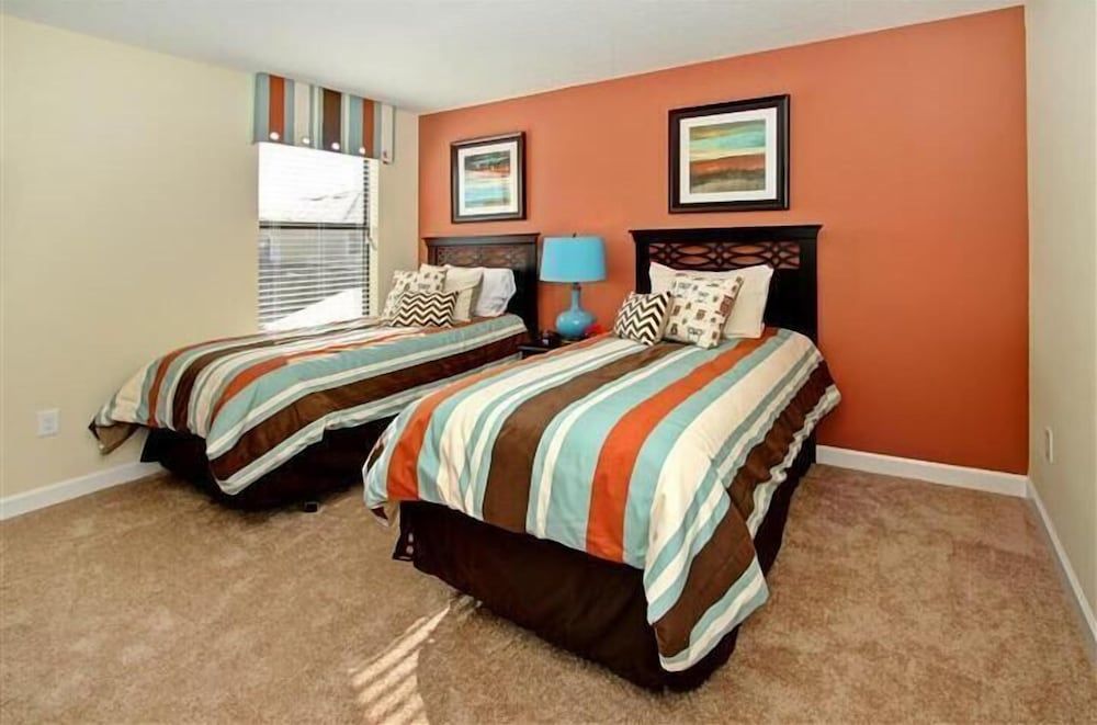 Champions Gate #4 - The Retreat - 8 Bed 5 Baths Villa Family Villa, Multiple Bedrooms, Garden Area 4