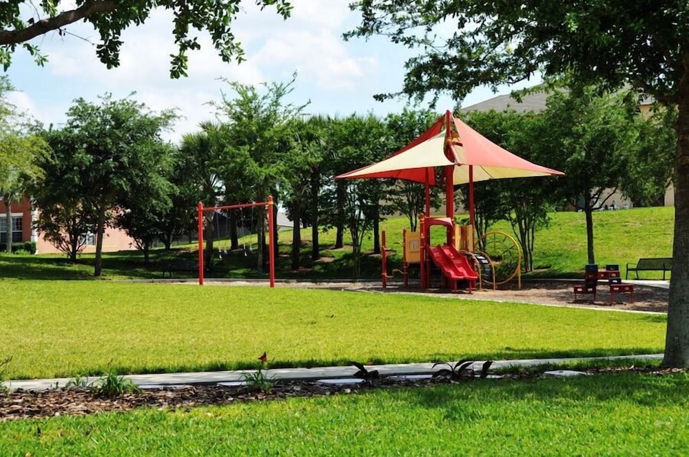 Emerald Island #4 - 7 Bed 6 Baths Villa Family Villa, Multiple Bedrooms, Garden Area 22