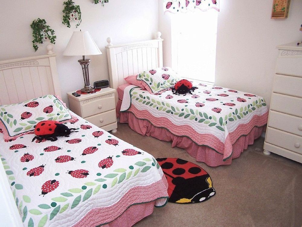 Emerald Island #4 - 7 Bed 6 Baths Villa Family Villa, Multiple Bedrooms, Garden Area 8