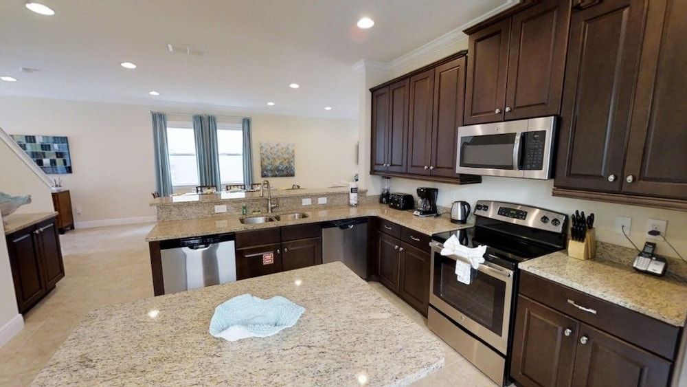 Aco231263 - The Encore Club Resort - 6 Bed 6.5 Baths Villa Family Villa, Hot Tub, Garden Area 9