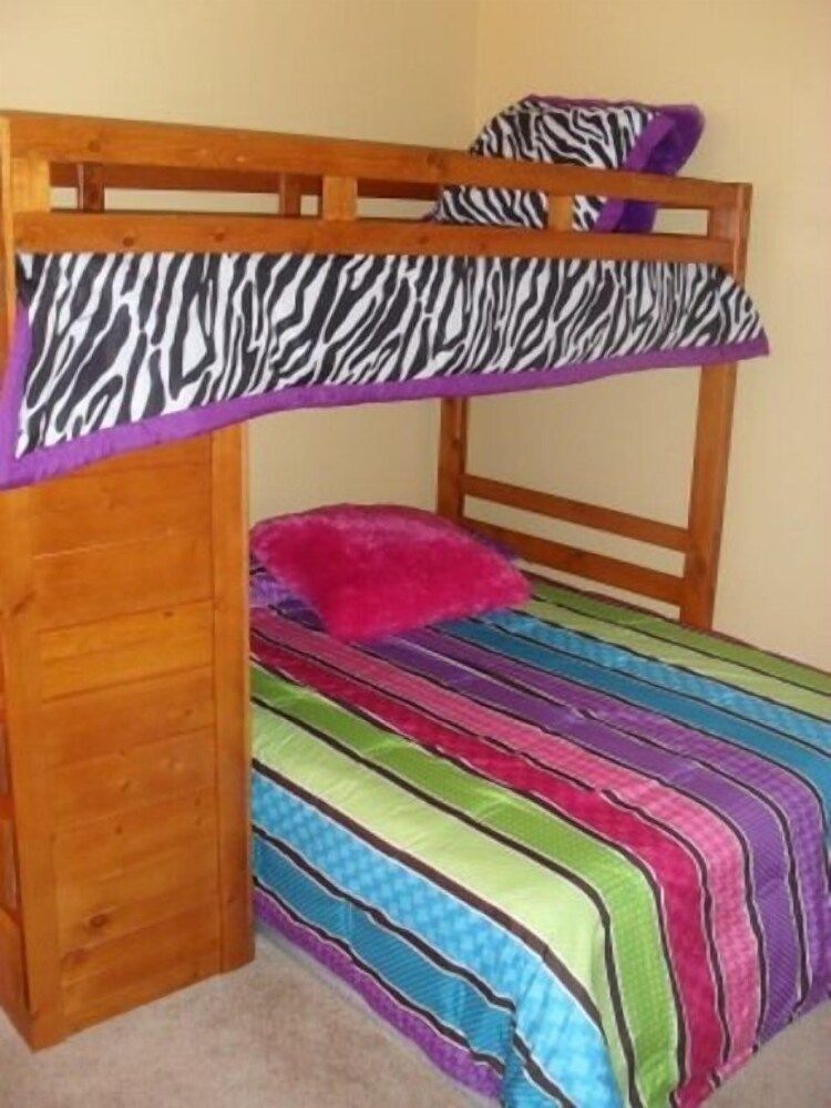 Ov3517 - Emerald Island - 7 Bed 4.5 Baths Villa Family Villa, Multiple Bedrooms, Hot Tub, Garden Area 7