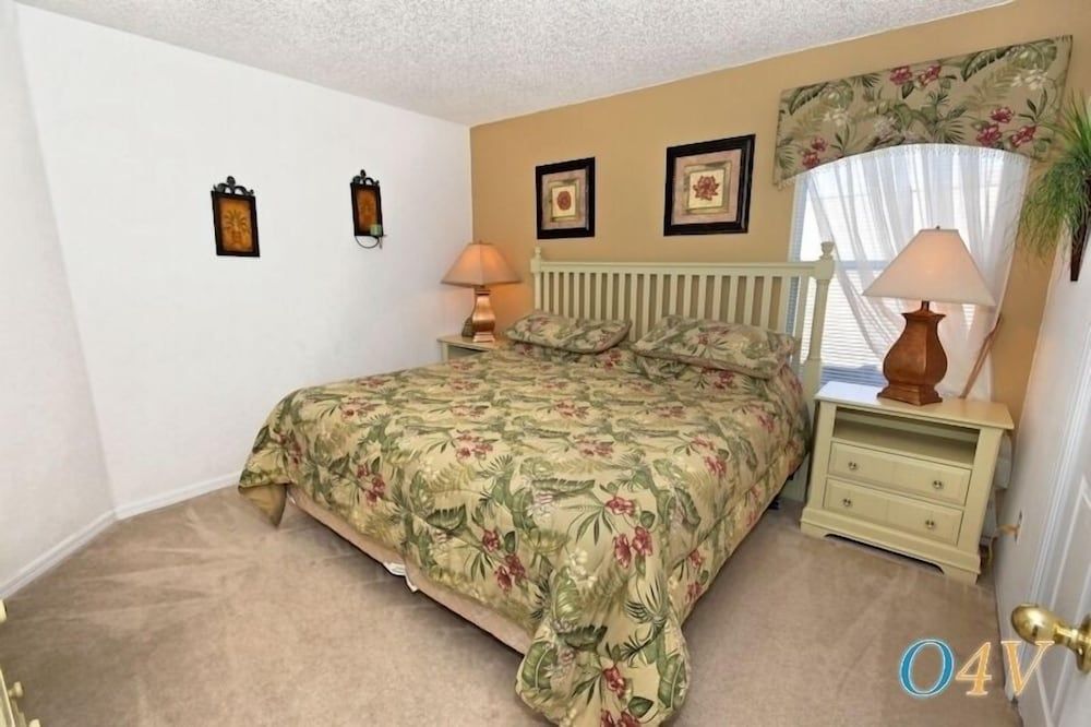 Ov556 - Emerald Island - 7 Bed 4 Baths Villa Family Villa, Balcony, Garden Area