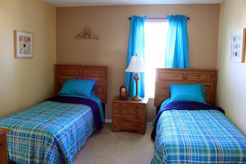 Ov2182 - Emerald Island - 7 Bed 5.5 Baths Villa Family Villa, Multiple Bedrooms, Hot Tub, Garden Area 6