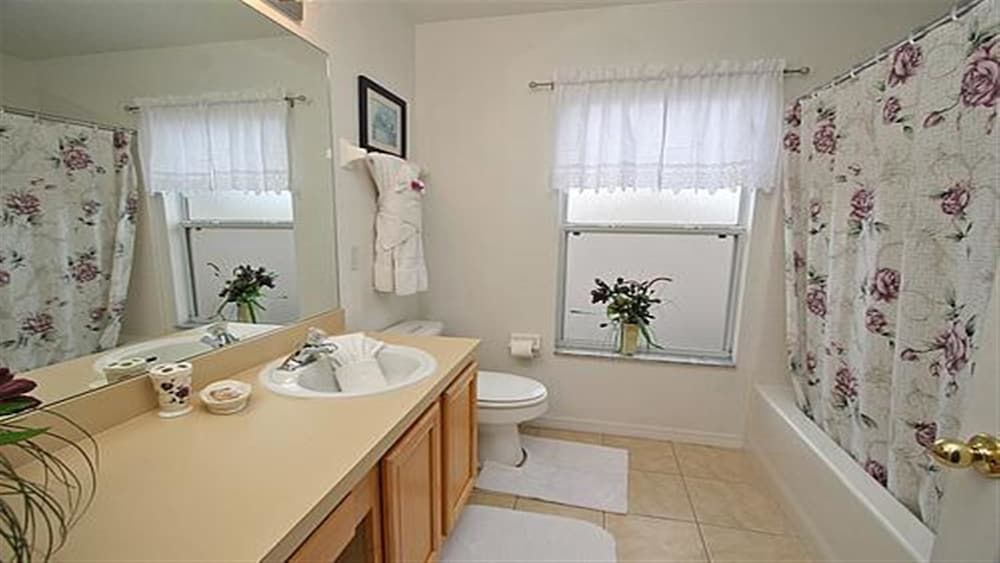 Ov2154 - Emerald Island - 4 Bed 3 Baths Villa Family Villa, Hot Tub, Garden Area 5