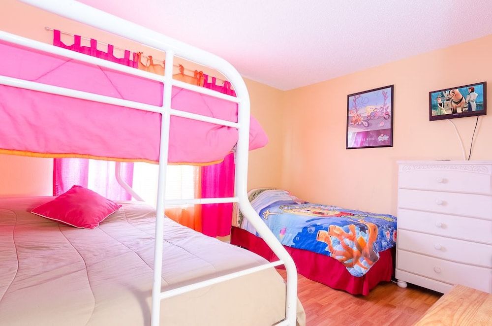 Ov1105 - Emerald Island - 6 Bed 4.5 Baths Villa Family Villa, Hot Tub, Garden Area 8