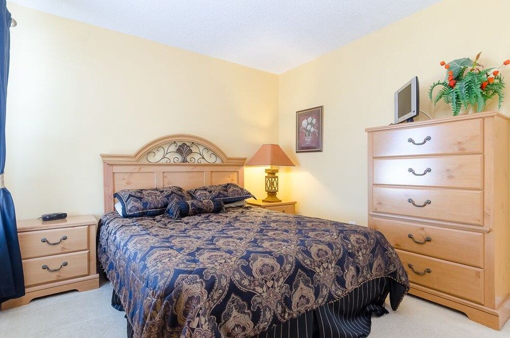 Ov1105 - Emerald Island - 6 Bed 4.5 Baths Villa Family Villa, Hot Tub, Garden Area 11