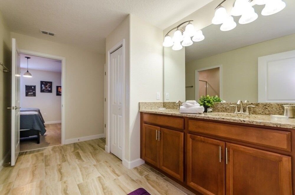 Ev220208 - Champions Gate Resort - 8 Bed 5 Baths Villa Family Villa, Multiple Bedrooms, Hot Tub, Garden Area 11