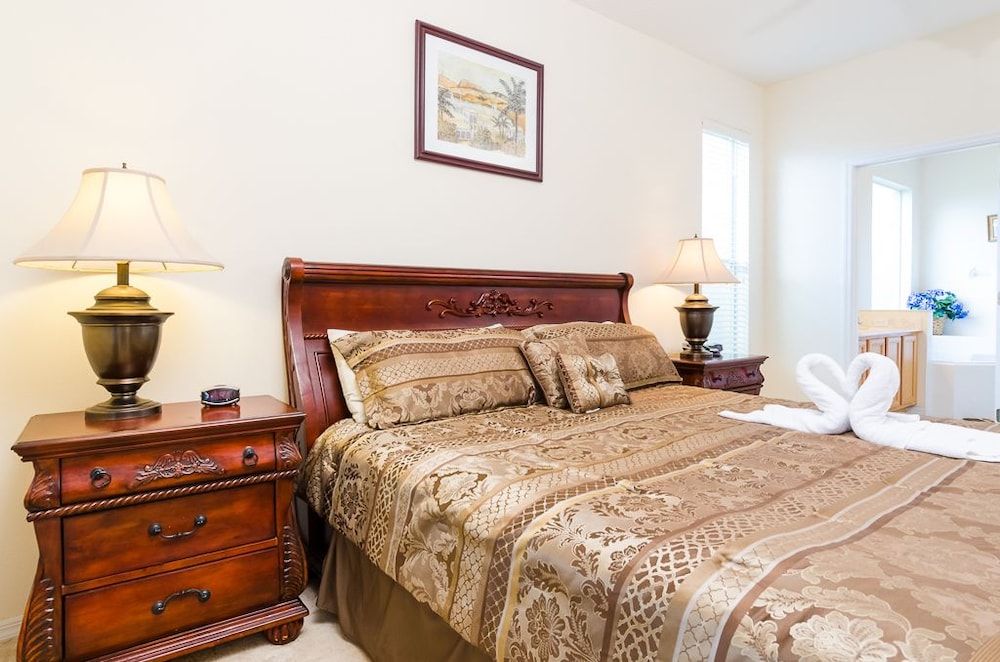 Ovm648 - Emerald Island - 7 Bed 4 Baths Villa Family Villa, Multiple Bedrooms, Hot Tub, Garden Area