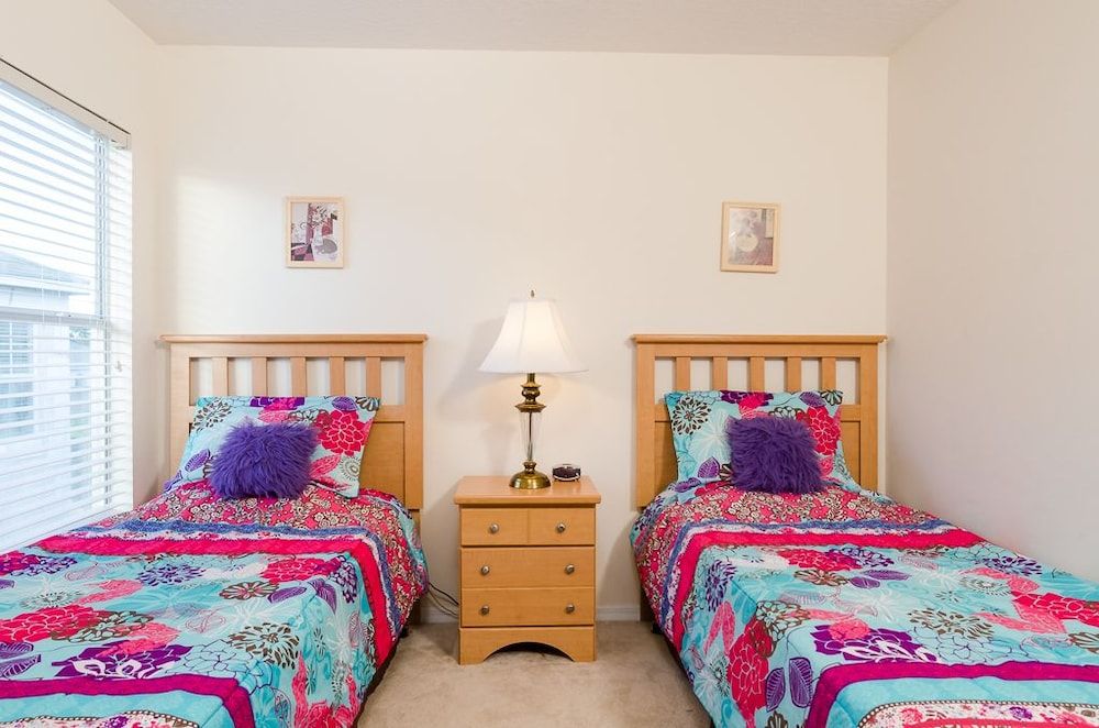 Ovm648 - Emerald Island - 7 Bed 4 Baths Villa Family Villa, Multiple Bedrooms, Hot Tub, Garden Area 4