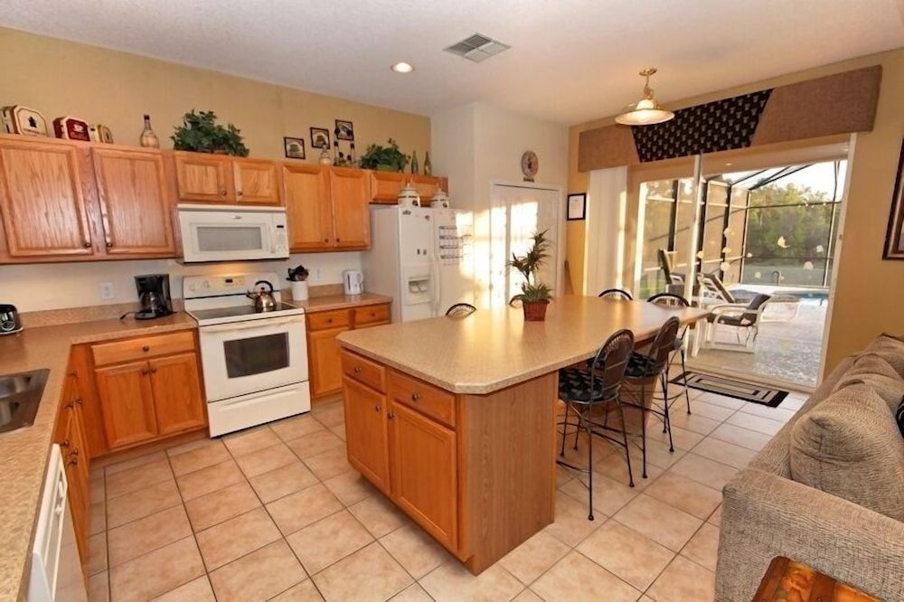 Ov751 - Emerald Island - 6 Bed 5.5 Baths Villa Family Villa, Hot Tub, Garden Area 13