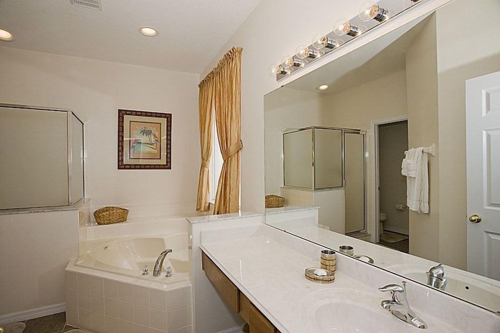 Ov1963 - Emerald Island - 5 Bed 4 Baths Villa Family Villa, Balcony, Garden Area 8