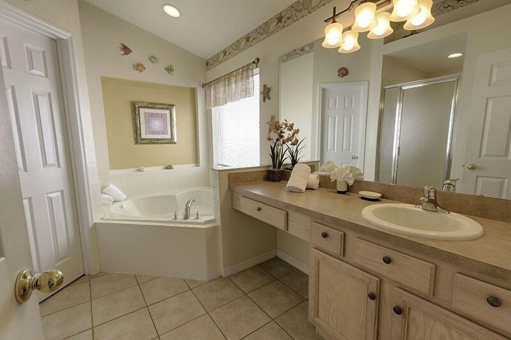 Ov1058 - Emerald Island - 5 Bed 3 Baths Villa Family Villa, Hot Tub, Garden Area 5