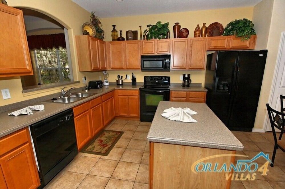 Ov692 - Emerald Island - 6 Bed 5.5 Baths Villa Family Villa, Hot Tub, Garden Area 11