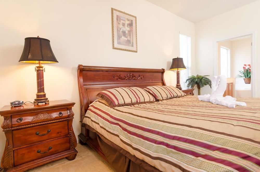 Ovm654 - Emerald Island - 7 Bed 4 Baths Villa Family Villa, Multiple Bedrooms, Hot Tub, Garden Area 12