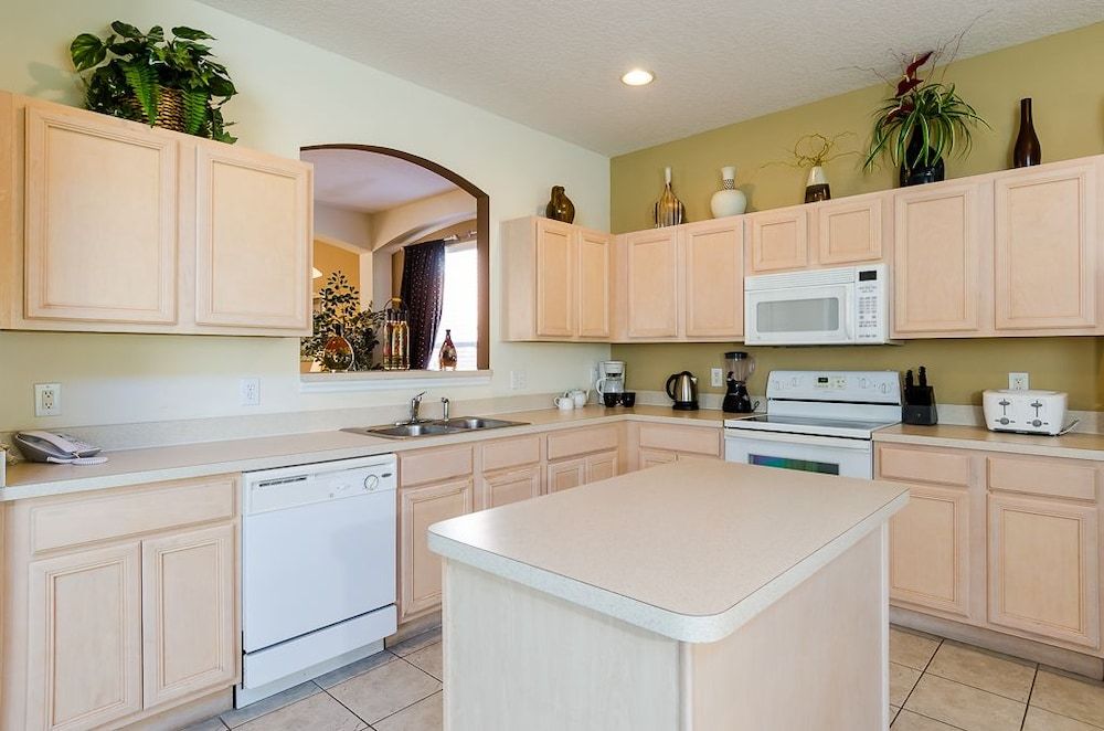 Ov1138 - Emerald Island - 7 Bed 4.5 Baths Villa Family Villa, Multiple Bedrooms, Hot Tub, Garden Area 16