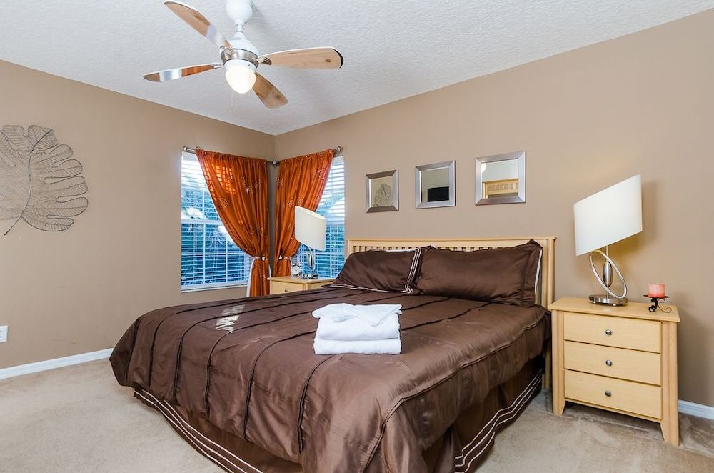 Ov1138 - Emerald Island - 7 Bed 4.5 Baths Villa Family Villa, Multiple Bedrooms, Hot Tub, Garden Area 8