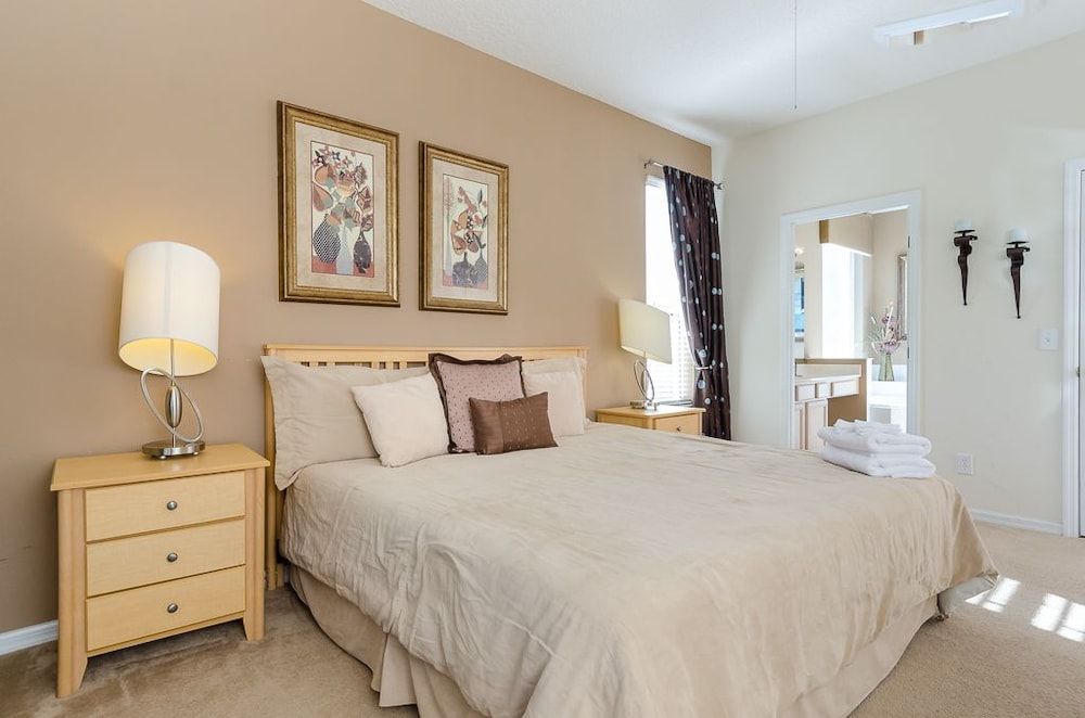 Ov1138 - Emerald Island - 7 Bed 4.5 Baths Villa Family Villa, Multiple Bedrooms, Hot Tub, Garden Area 6