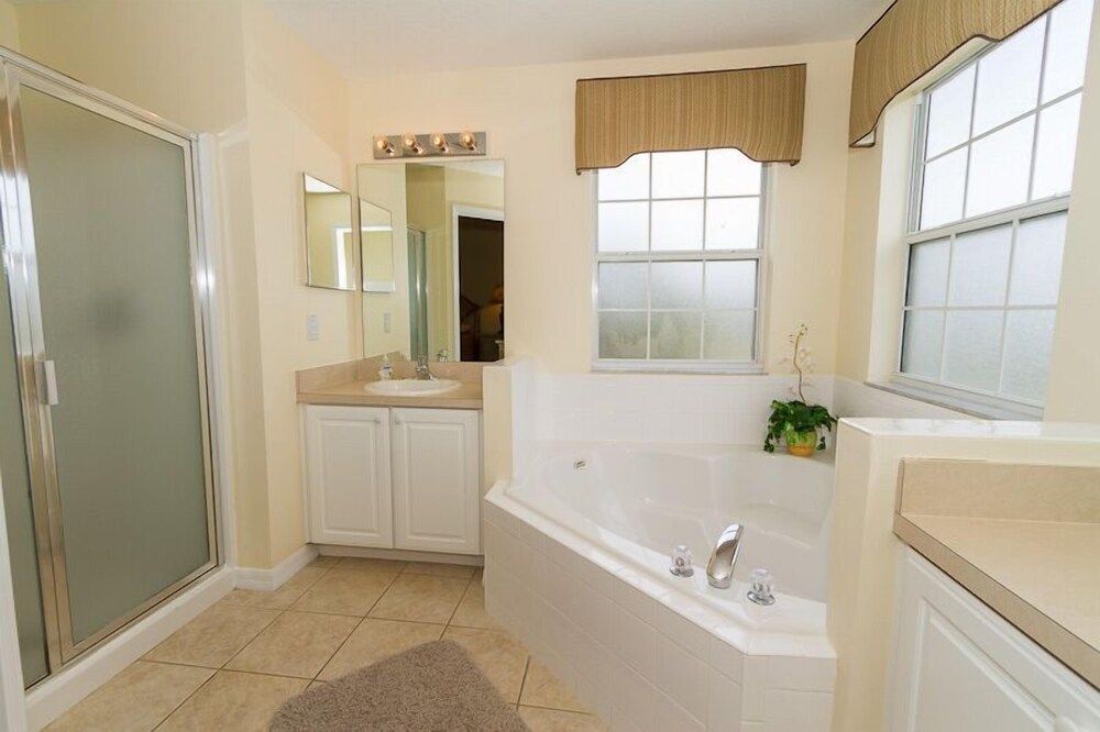 Ov474 - Emerald Island - 7 Bed 6 Baths Villa Family Villa, Multiple Bedrooms, Hot Tub, Garden Area 9