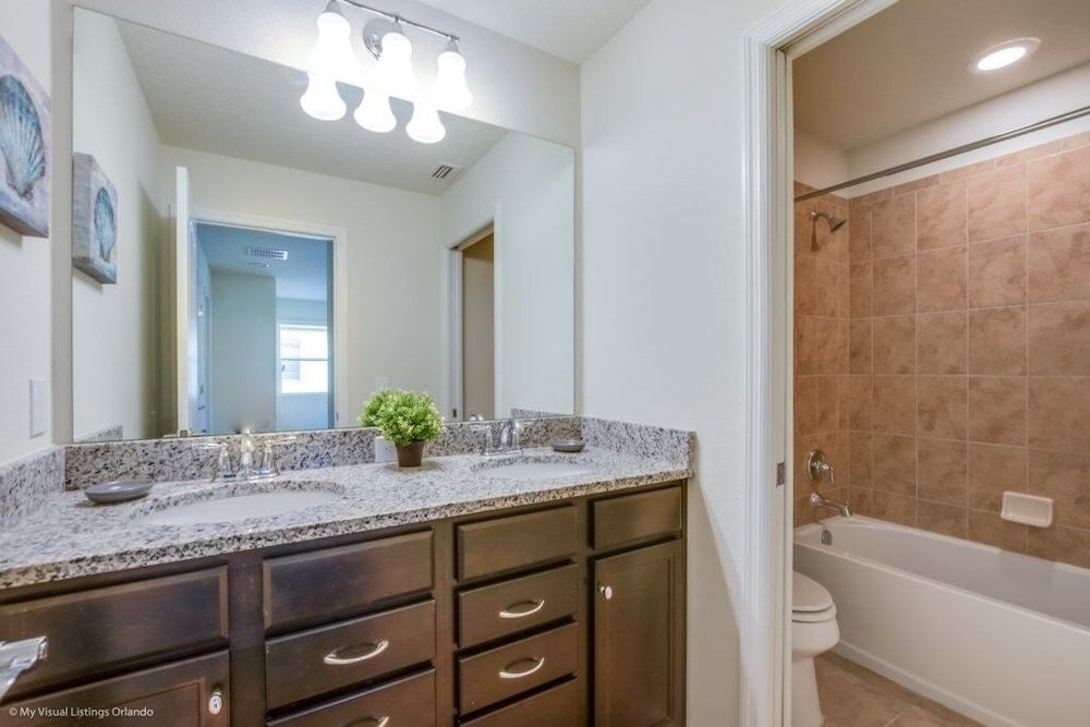 8830gc 5 Bedroom Townhouse by RedAwning Townhome, 5 Bedrooms 24