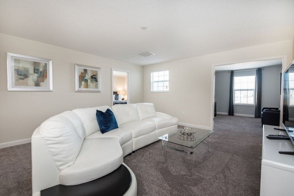 8942tw 8 Bedroom Villa by RedAwning Villa, Multiple Bedrooms 15