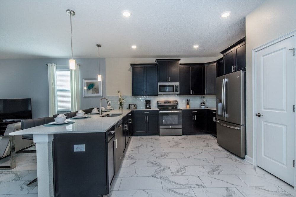 8942tw 8 Bedroom Villa by RedAwning Villa, Multiple Bedrooms 13