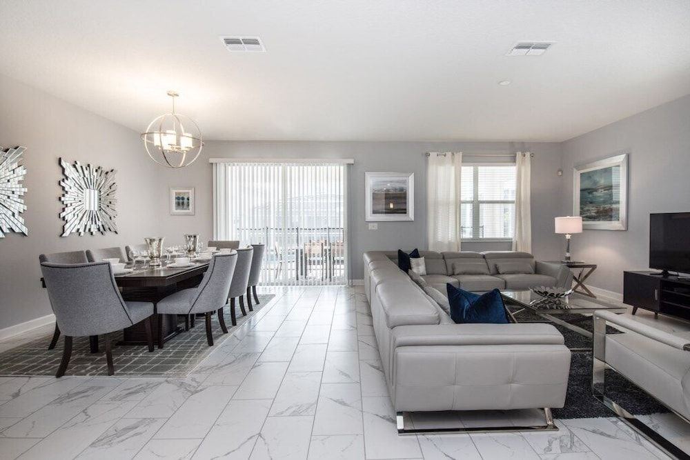 8942tw 8 Bedroom Villa by RedAwning Villa, Multiple Bedrooms 22