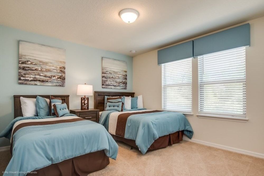 1857nice 5 Bedroom Villa by RedAwning Villa, 5 Bedrooms 4