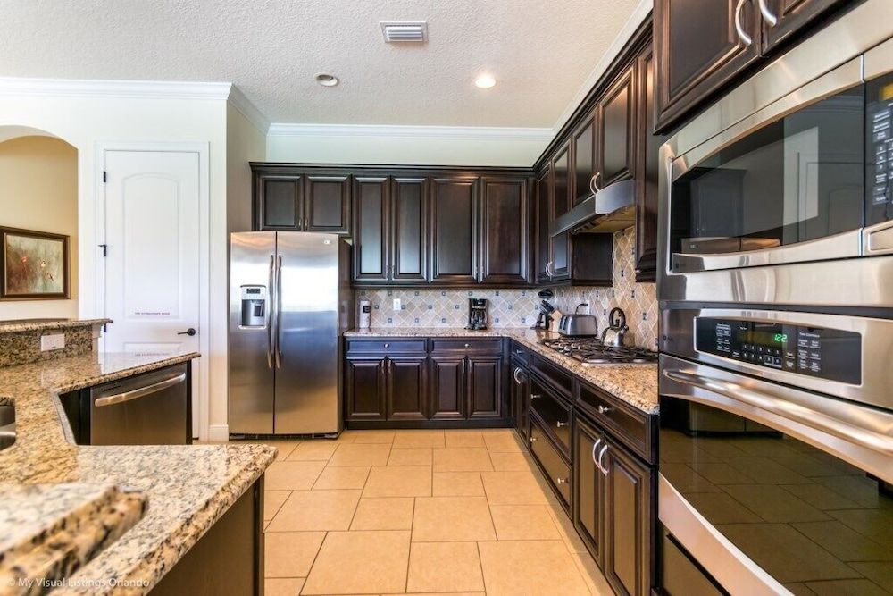 undefined Reunion Resort 5 Bed Majestic ! 5 Bedroom Villa by RedAwning 9