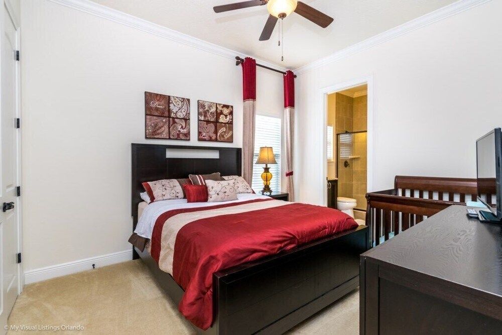 Reunion Resort 5 Bed Majestic ! 5 Bedroom Villa by RedAwning Villa, 5 Bedrooms 5