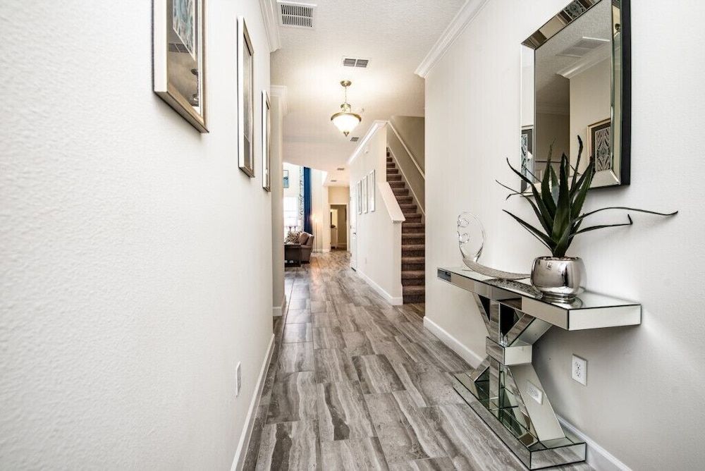 4755kcc 5 Bedroom Villa by RedAwning Villa, 5 Bedrooms 23