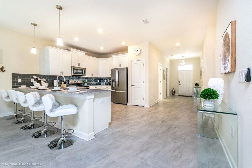 8946tw 8 Bedroom Villa by RedAwning Villa, Multiple Bedrooms 13