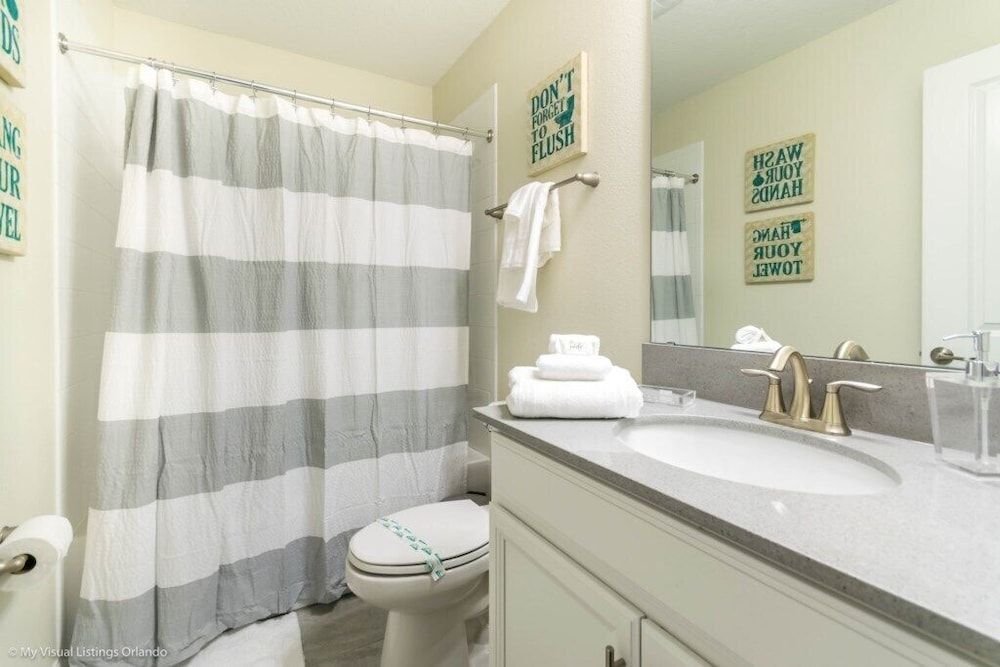 8946tw 8 Bedroom Villa by RedAwning Villa, Multiple Bedrooms 18